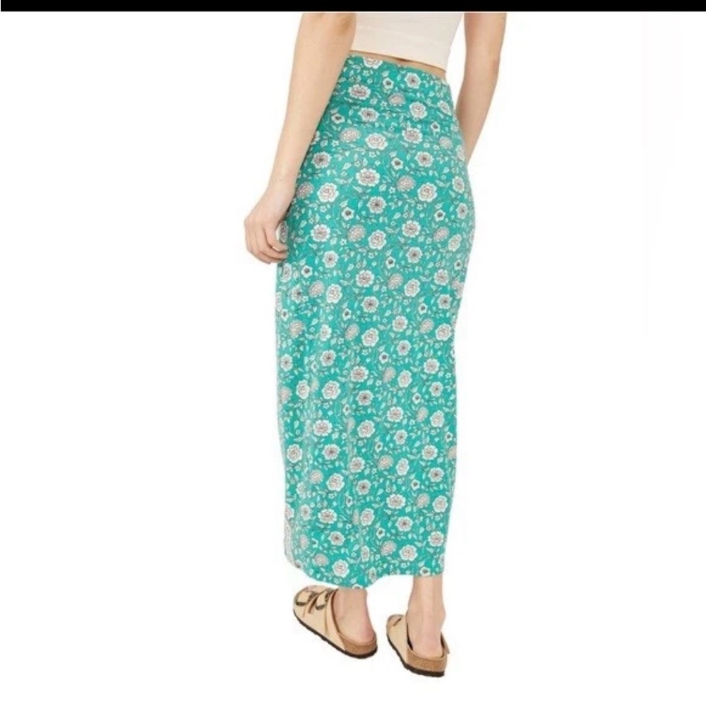 FREE PEOPLE Green Floral Sarong size Large - Picture 3 of 6